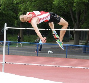 Eike Onnen wird Norddeutscher Meister mit 2,22 m. Foto Florian Petrow