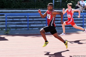 Isaac Ndiaye beim 100m-Lauf der MJ U20